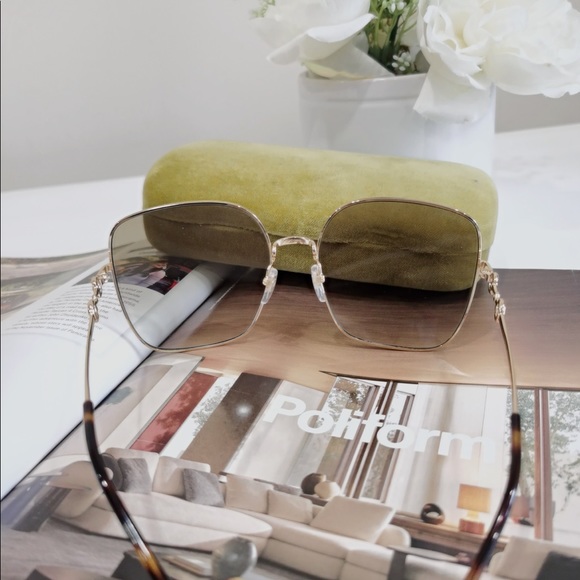 Gucci Sunglass - Picture 6 of 9